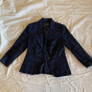 🌠(2/$15) The Limited Plaid Blazer